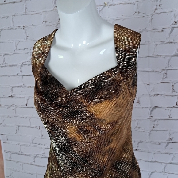 VINTAGE Lori Ann Gold Tone Cut out Tank Top - Picture 4 of 10